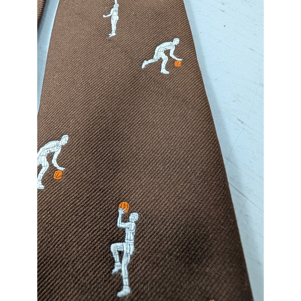 Vintage Dartmouth Outfitters Basketball Tie Mens Brown Novelty‎ Necktie